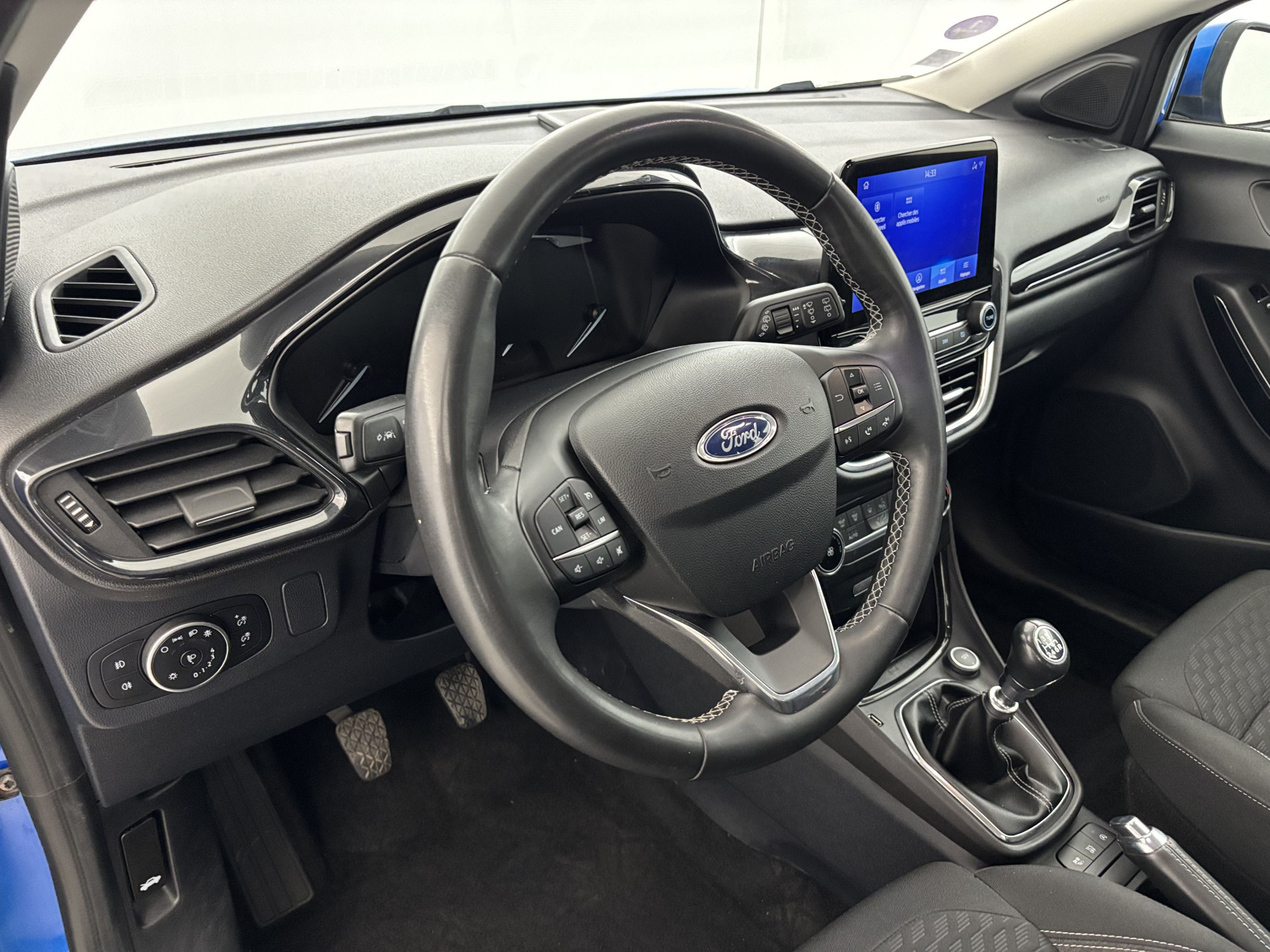 Vente en ligne Ford Puma 1.0 EcoBoost 125ch mHEV Titanium + Attelage au prix de 13 990 €