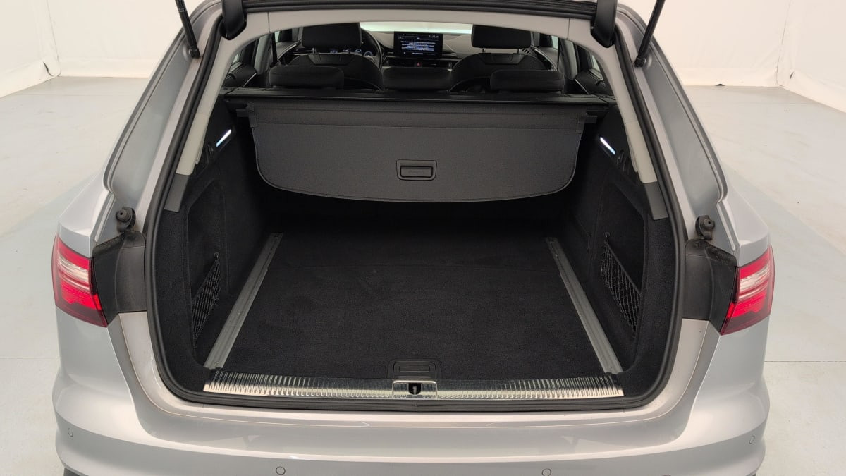 Vente en ligne Audi A4 Avant 35 TDI 163 S tronic 7 Design au prix de 25 420 €