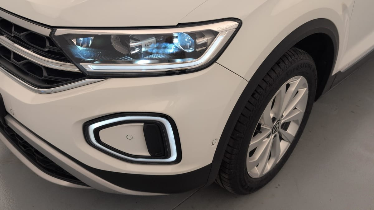 Vente en ligne Volkswagen T-Roc 1.5 TSI EVO 150 Start Stop DSG7 Style au prix de 25 420 €