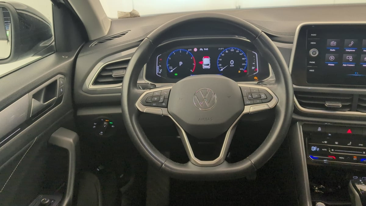 Vente en ligne Volkswagen T-Roc 1.5 TSI EVO 150 Start Stop DSG7 Style au prix de 25 420 €