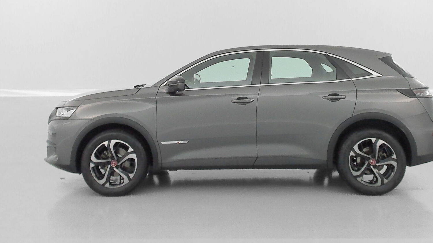 Vente en ligne Ds DS7 Crossback DS7 CROSSBACK 1.2 PureTech 130ch Performance Line au prix de 24 680 €