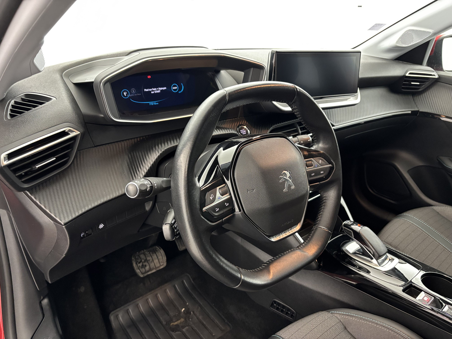 Vente en ligne Peugeot 208 e-208 136ch Allure Business au prix de 12 990 €