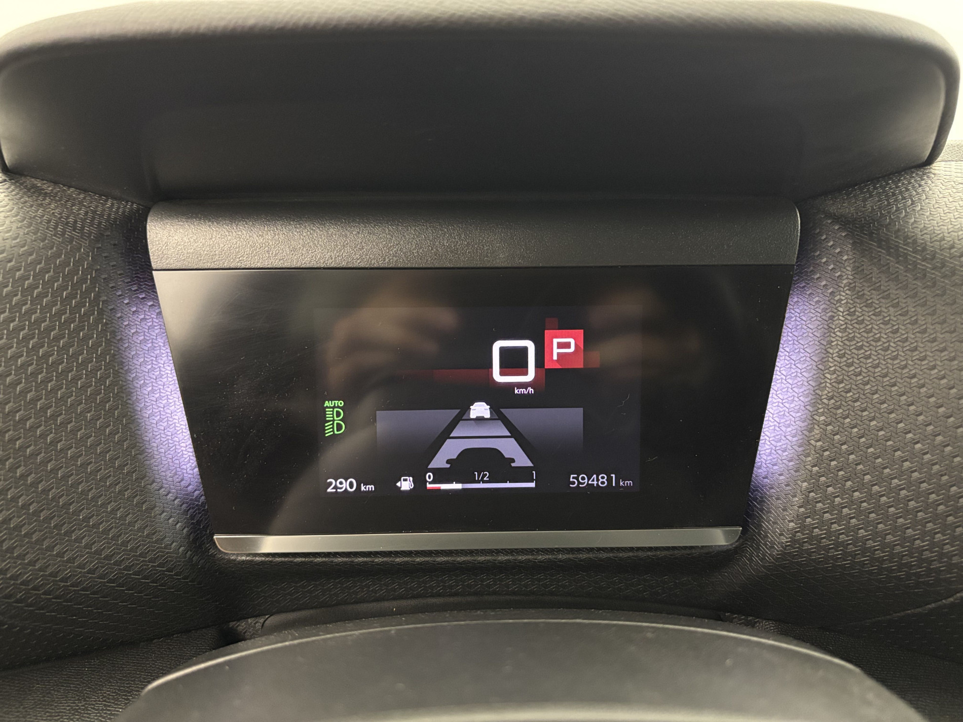 Vente en ligne Citroën C4 BlueHDi 130ch Shine EAT8 + Pack Drive Assist + Attelage au prix de 15 990 €