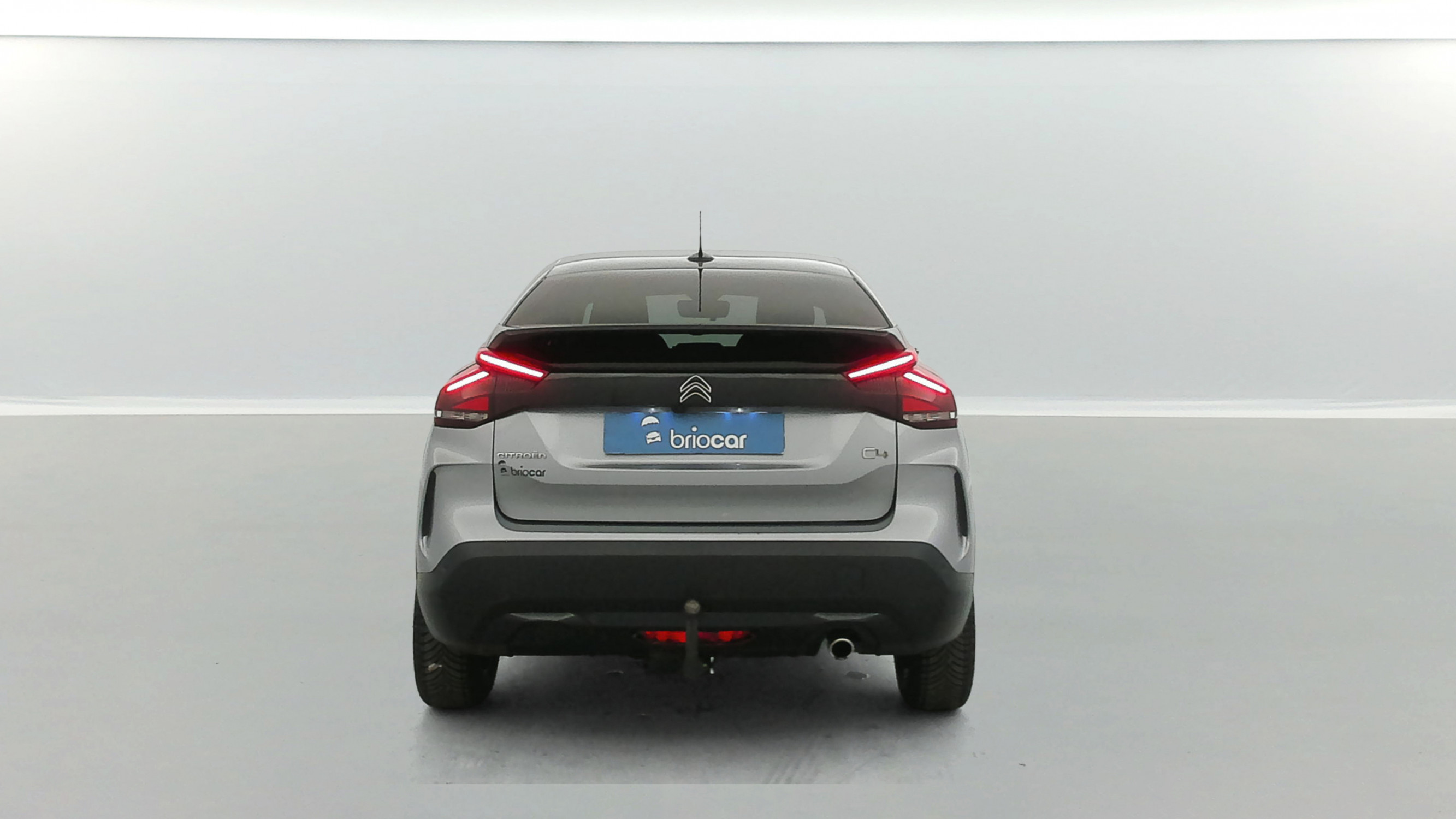 Vente en ligne Citroën C4 BlueHDi 130ch Shine EAT8 + Pack Drive Assist + Attelage au prix de 15 990 €