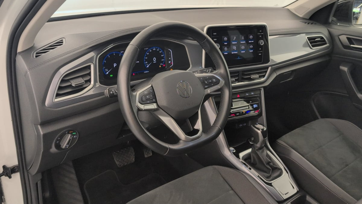 Vente en ligne Volkswagen T-Roc 1.5 TSI EVO 150 Start Stop DSG7 Style au prix de 25 420 €