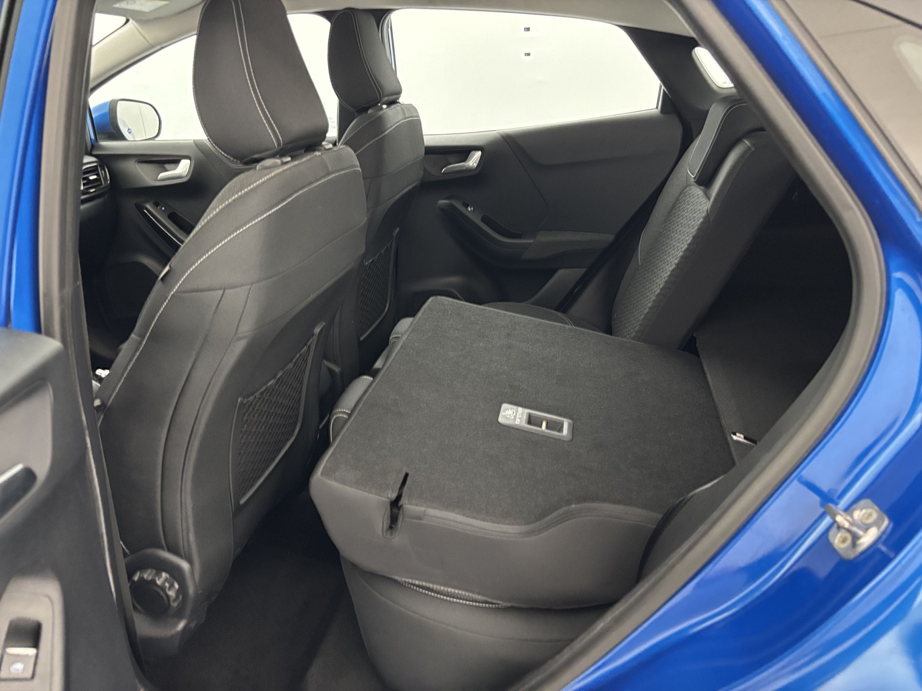 Vente en ligne Ford Puma 1.0 EcoBoost 125ch mHEV Titanium + Attelage au prix de 13 990 €