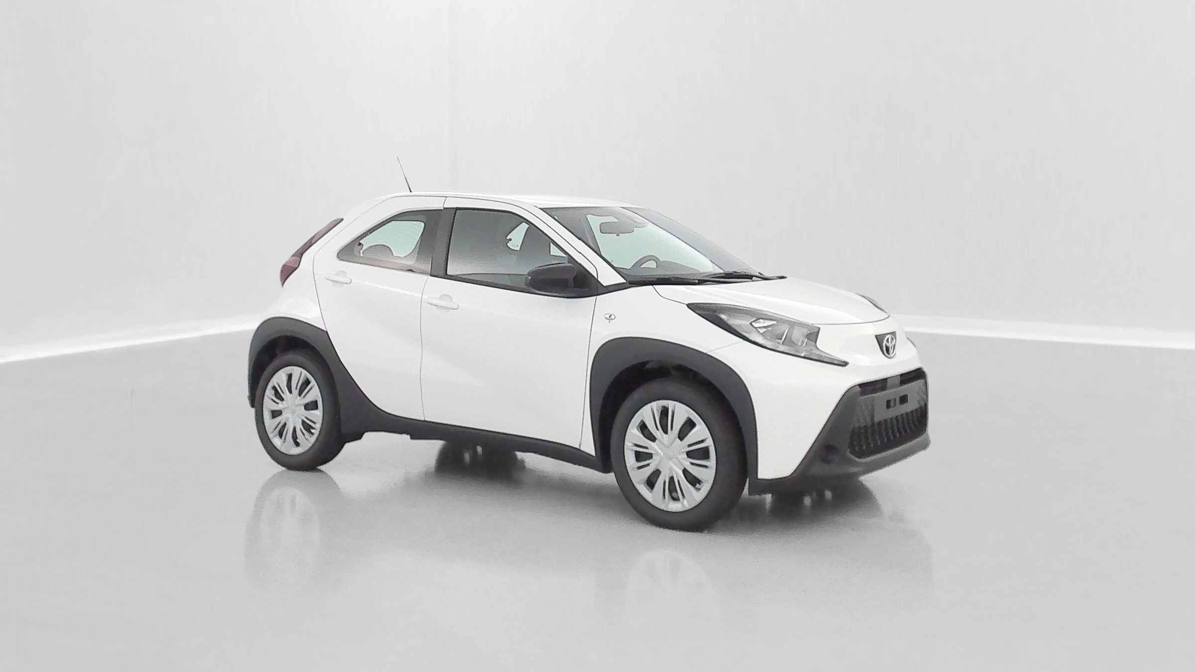 Vente en ligne Toyota Aygo X AYGO X 1.0 VVT-i 72ch Dynamic S-CVT au prix de 18 500 €