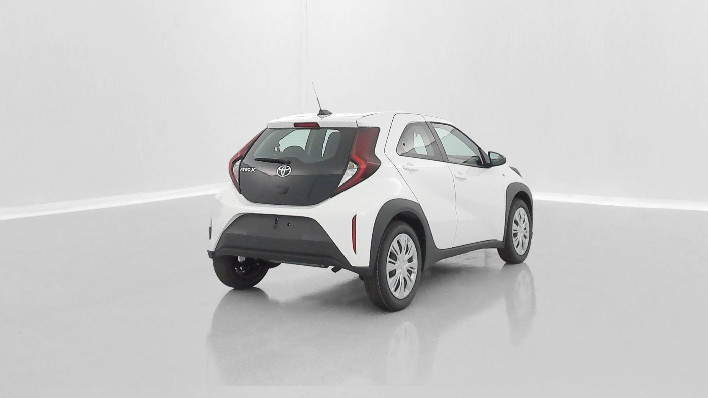 Vente en ligne Toyota Aygo X AYGO X 1.0 VVT-i 72ch Dynamic S-CVT au prix de 18 500 €