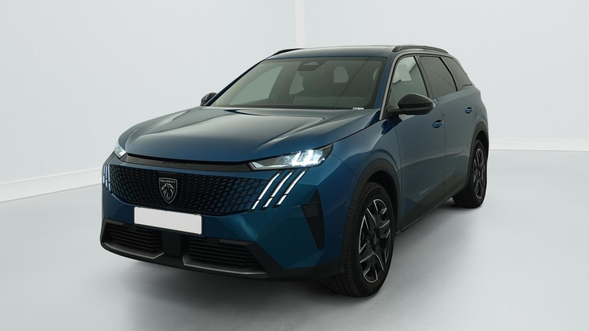 Peugeot 5008 HYBRID 145 CH E-DCS6 ALLURE occasion de 2025 en vente à Rennes
