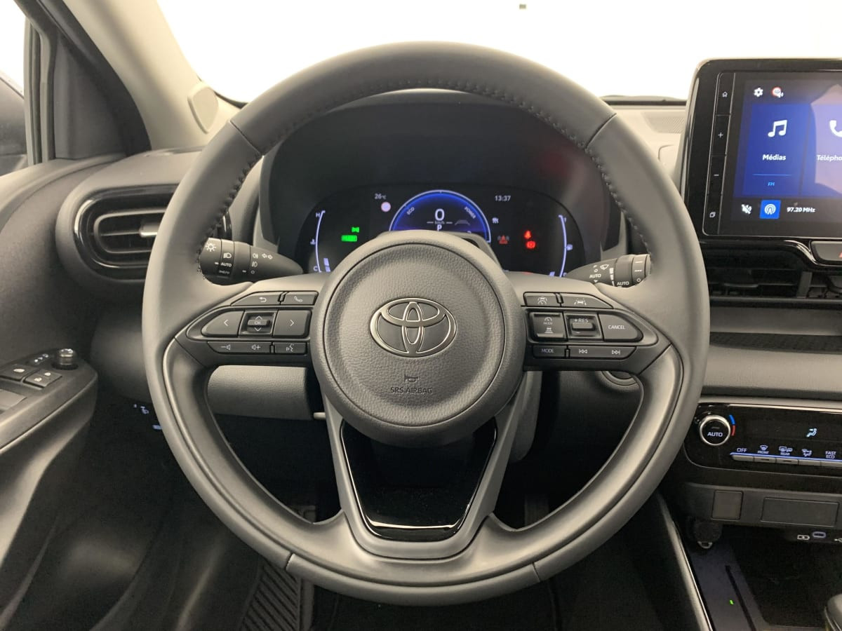 Vente en ligne Toyota Yaris 116h Design au prix de 23 870 €
