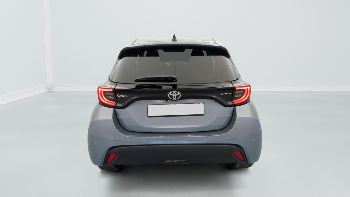 Vente en ligne Toyota Yaris 116h Design au prix de 23 870 €