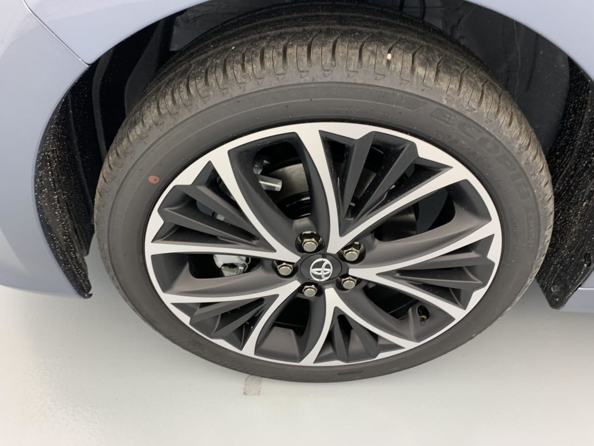 Vente en ligne Toyota Yaris 116h Design au prix de 23 870 €