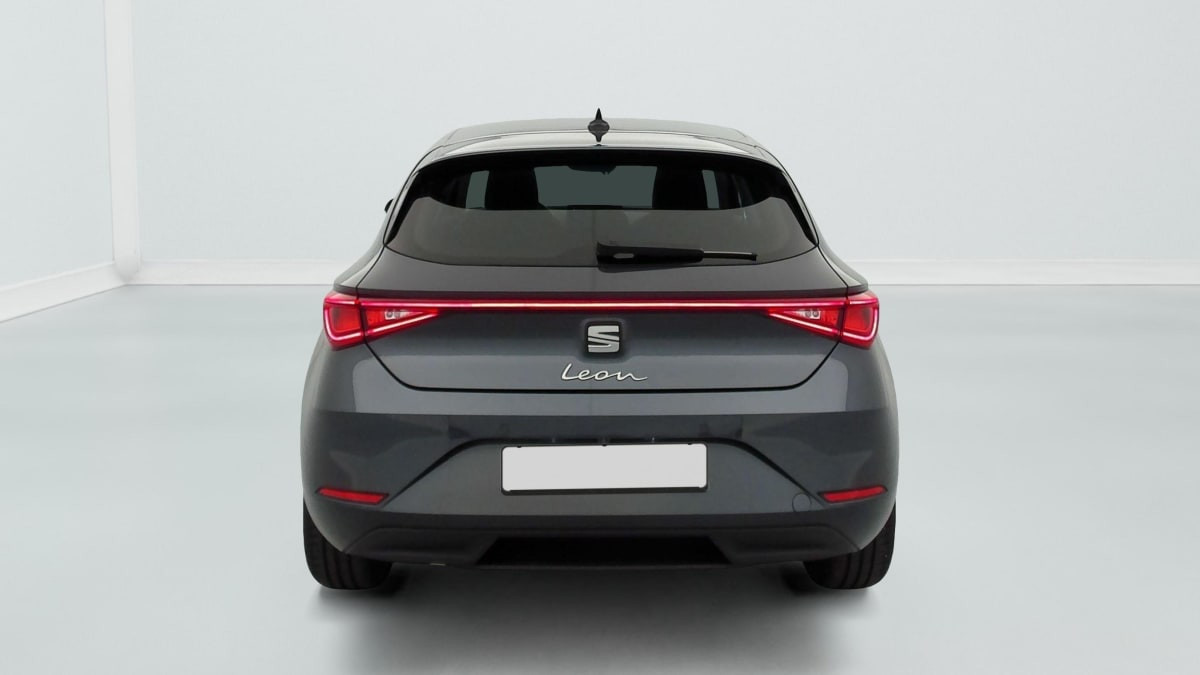 Vente en ligne Seat Leon 1.5 TSI 115 BVM6 Business au prix de 20 270 €