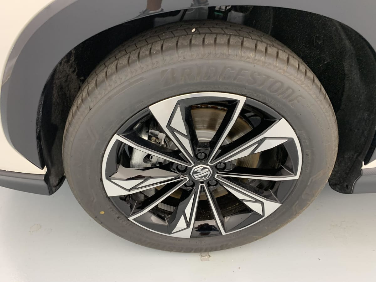 Vente en ligne Mg EHS 1.5 Hybrid+ 224 ch Luxury au prix de 28 310 €