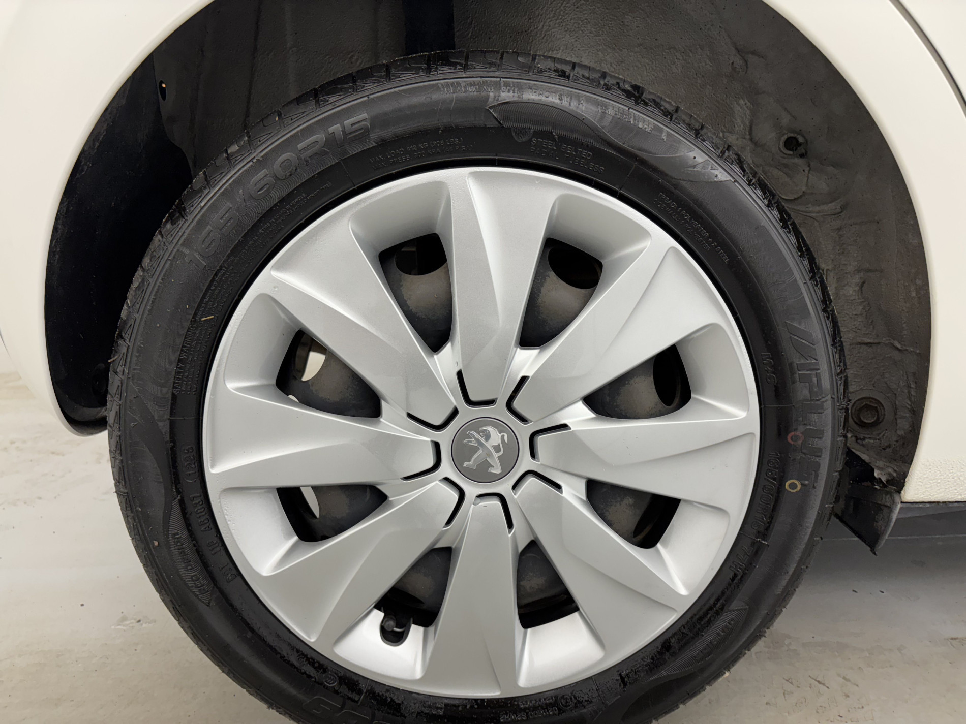 Vente en ligne Peugeot 108 VTi 72 Top! Style 5p au prix de 8 780 €