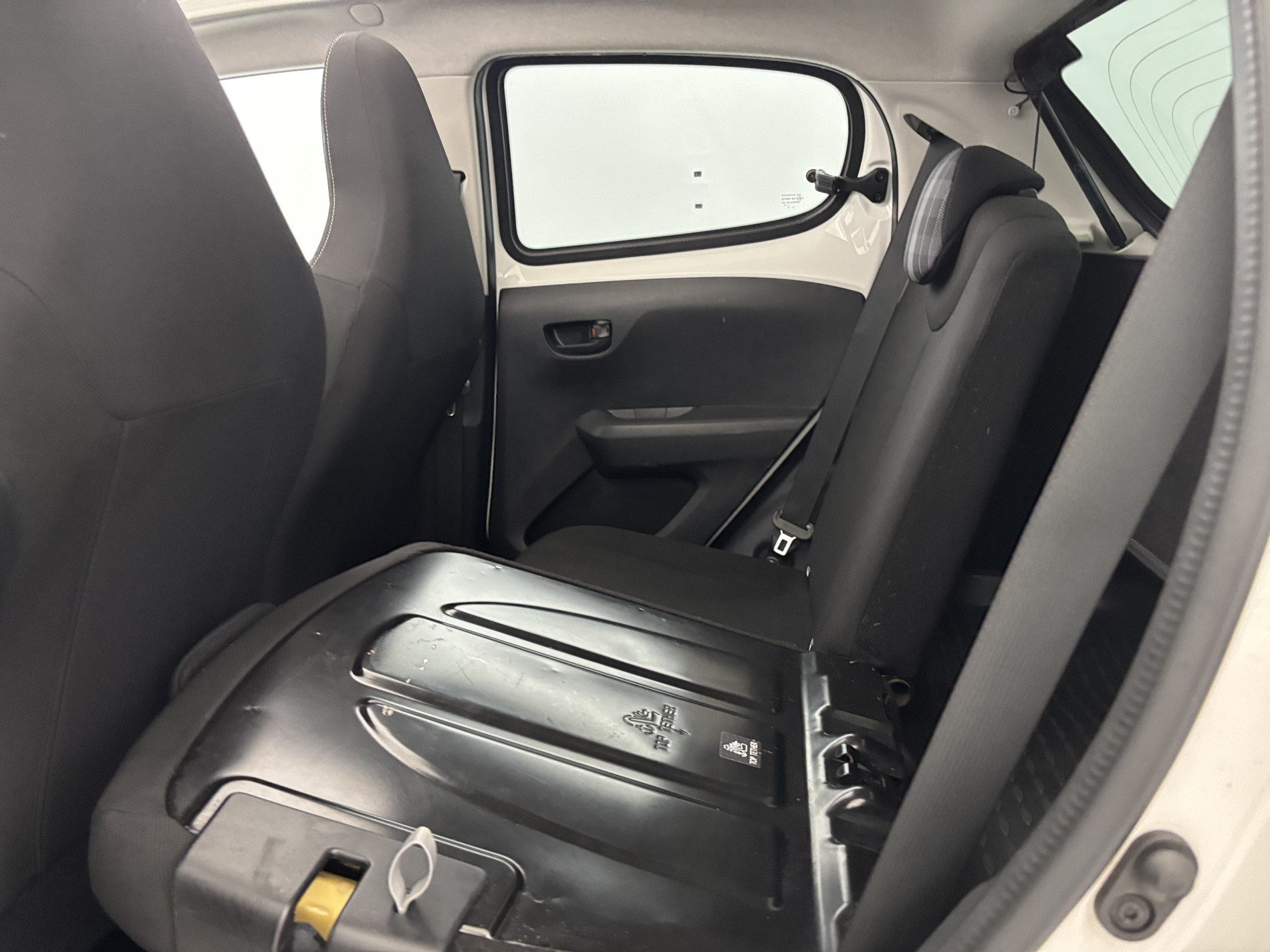 Vente en ligne Peugeot 108 VTi 72 Top! Style 5p au prix de 8 780 €
