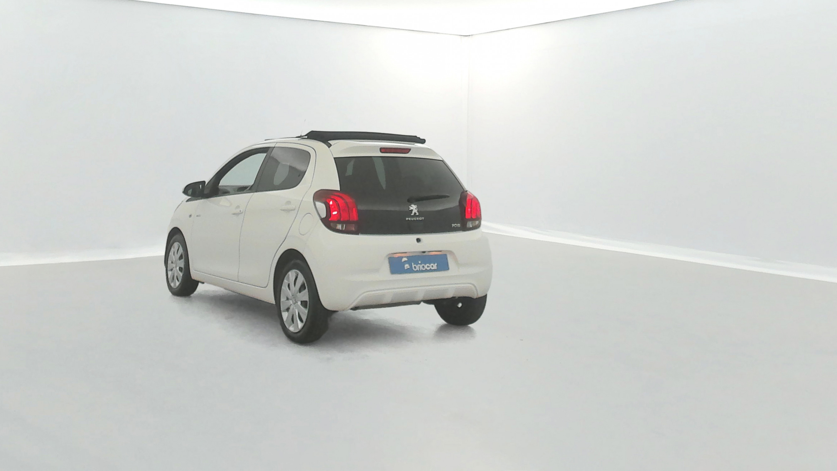 Vente en ligne Peugeot 108 VTi 72 Top! Style 5p au prix de 8 780 €