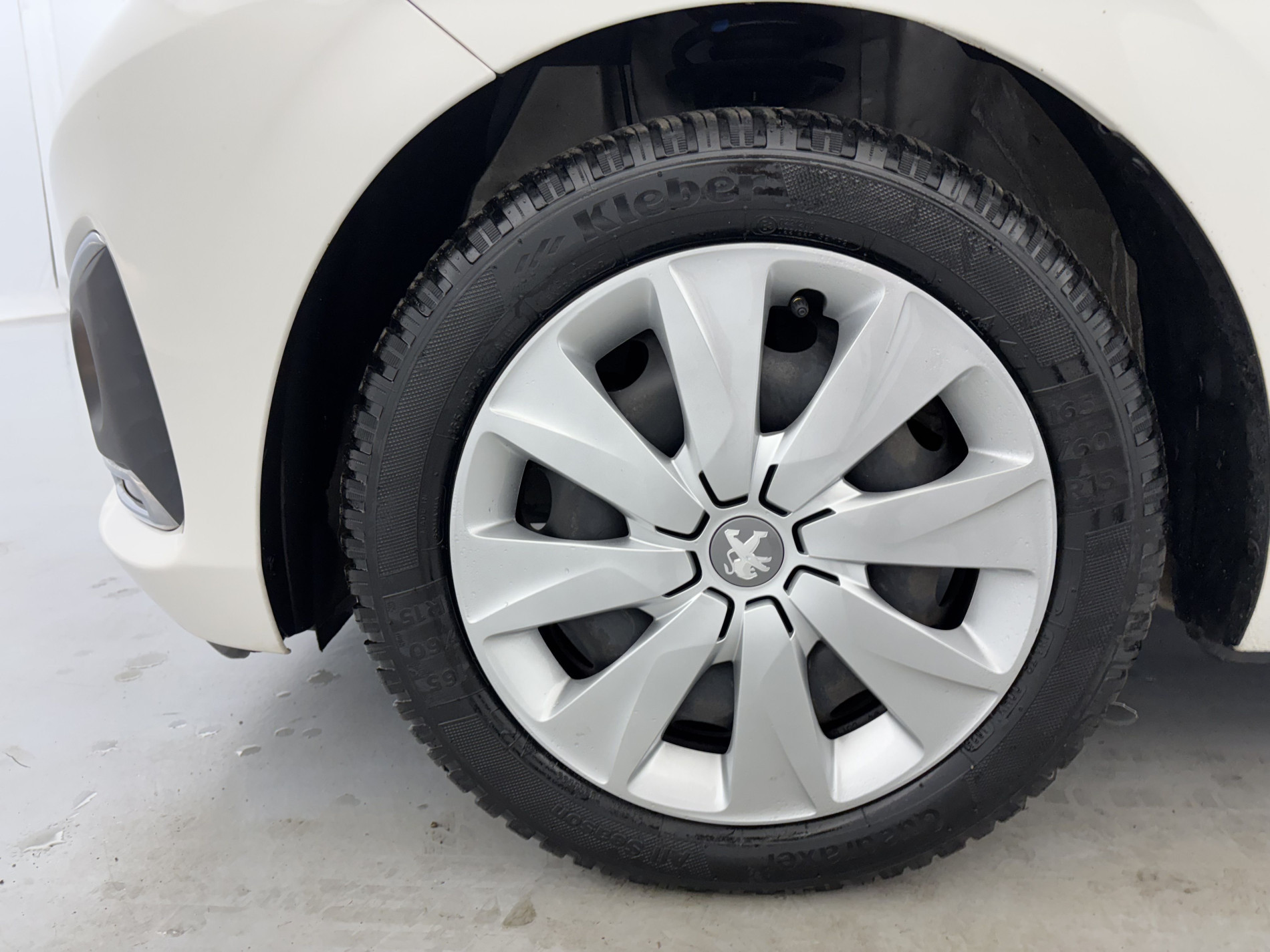 Vente en ligne Peugeot 108 VTi 72 Top! Style 5p au prix de 8 780 €