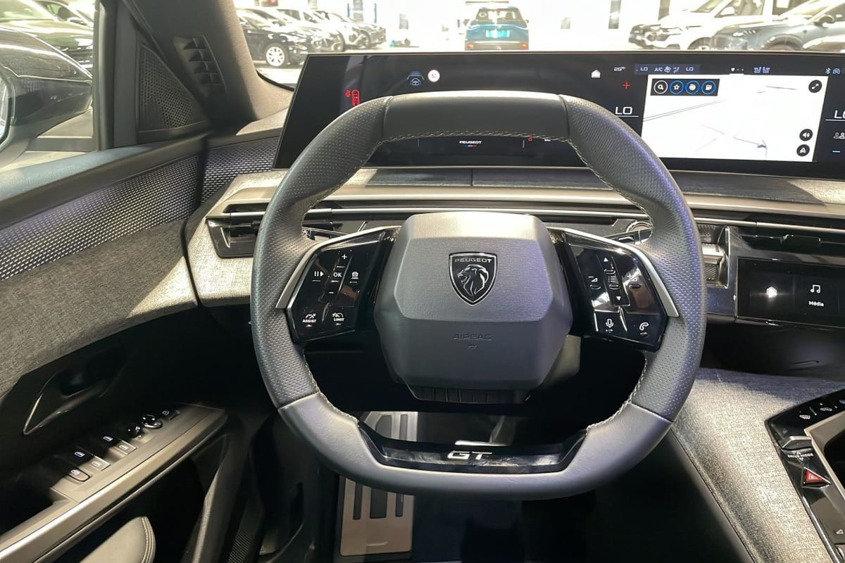 Vente en ligne Peugeot 3008 Hybrid 145 e-DCS6 GT au prix de 28 510 €