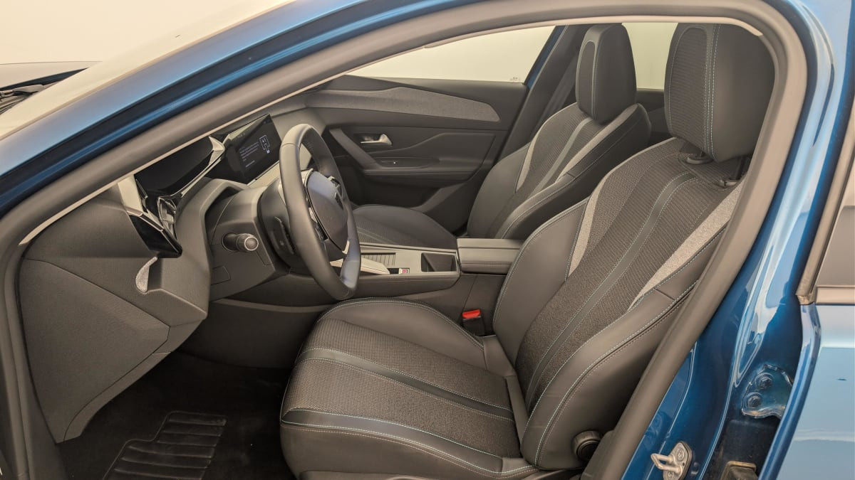 Vente en ligne Peugeot 408 Hybrid 145 e-DCS6 Allure au prix de 22 850 €