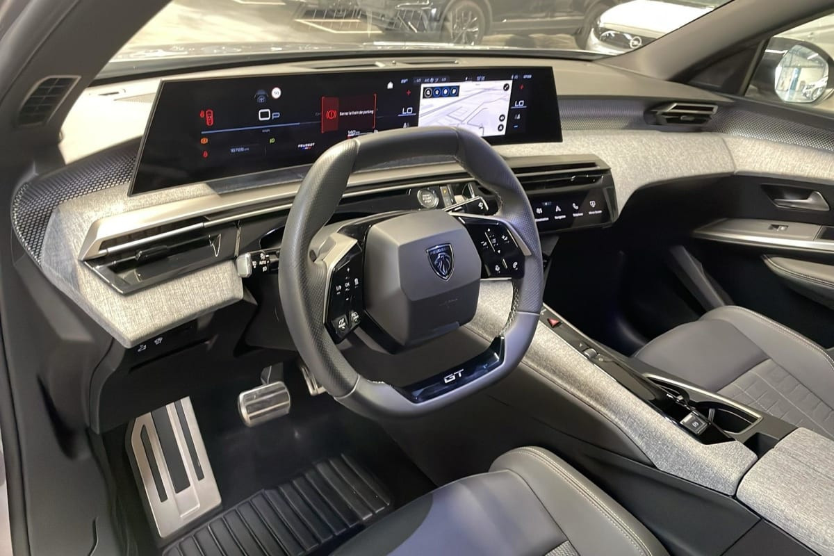 Vente en ligne Peugeot 3008 Hybrid 145 e-DCS6 GT au prix de 28 510 €