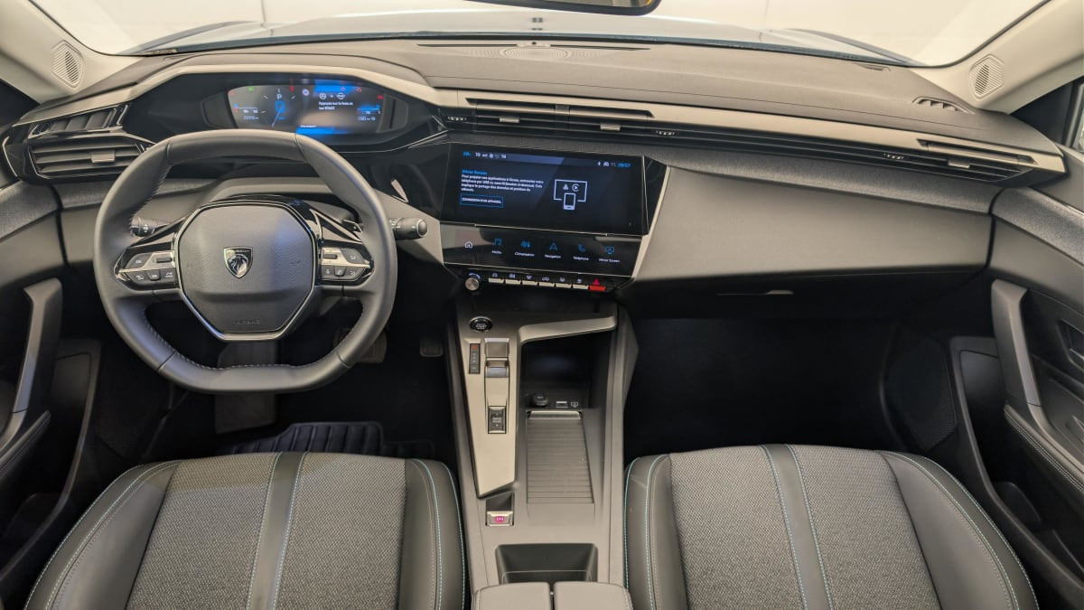 Vente en ligne Peugeot 408 Hybrid 145 e-DCS6 Allure au prix de 22 850 €