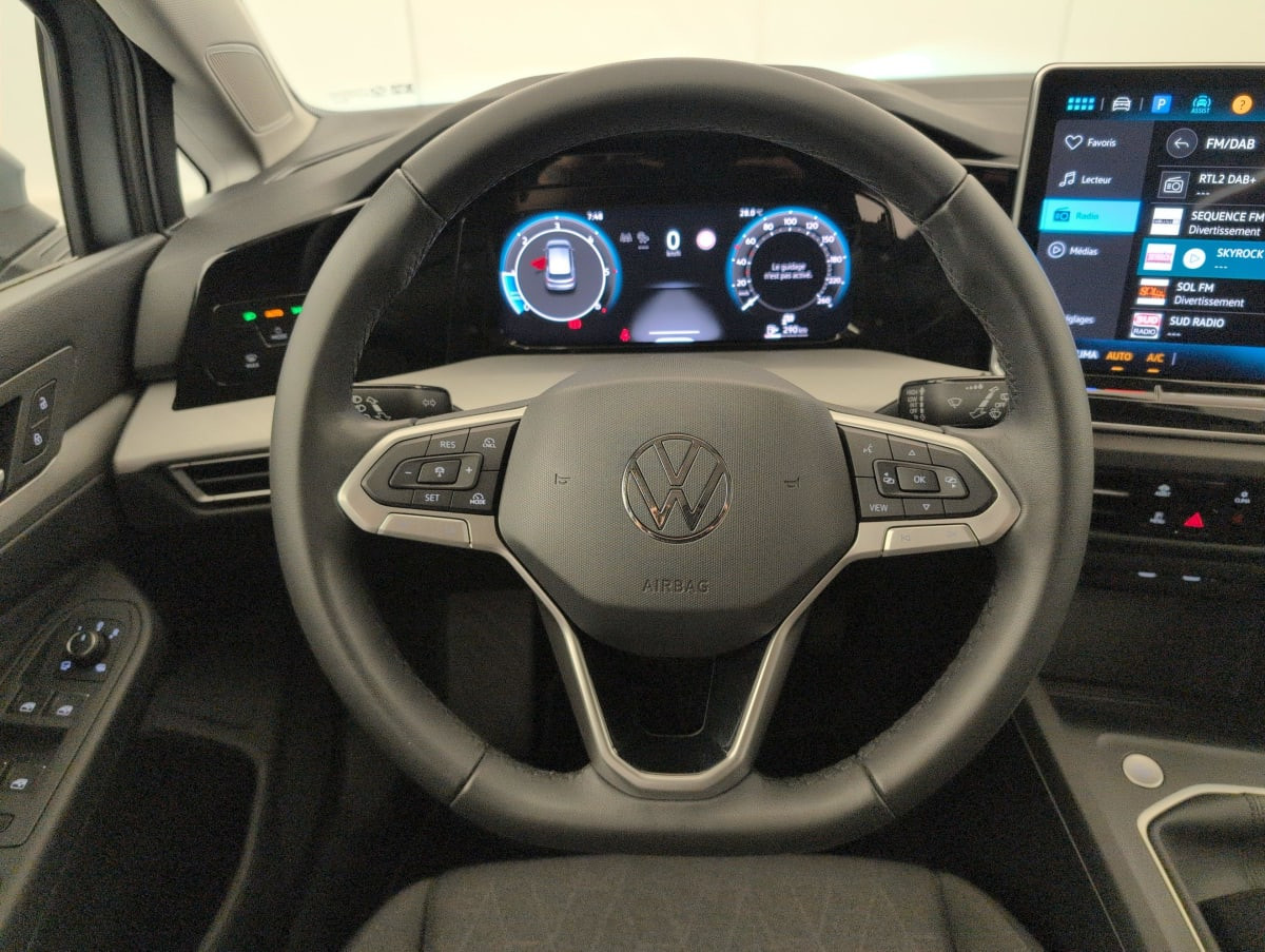 Vente en ligne Volkswagen Golf 2.0 TDI 116 BVM6 LIFE PLUS au prix de 24 910 €