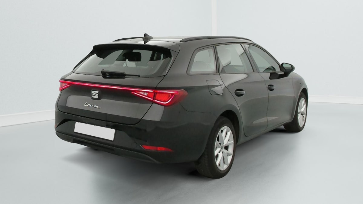 Vente en ligne Seat Leon Sportstourer 2.0 TDI 150 DSG7 Style au prix de 20 270 €