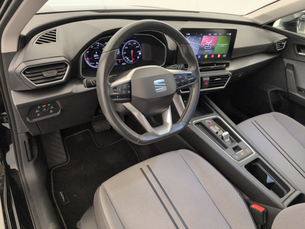 Vente en ligne Seat Leon Sportstourer 2.0 TDI 150 DSG7 Style au prix de 20 270 €
