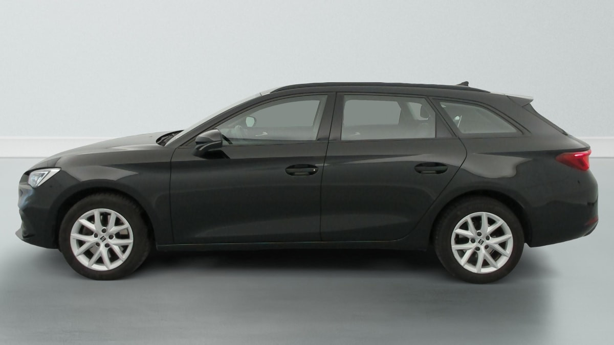 Vente en ligne Seat Leon Sportstourer 2.0 TDI 150 DSG7 Style au prix de 20 270 €