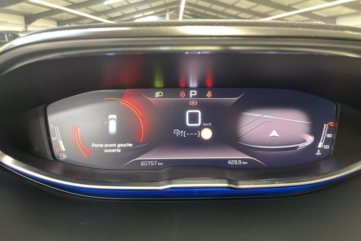 Vente en ligne Peugeot 3008 BlueHDi 130ch S S EAT8 GT au prix de 21 410 €