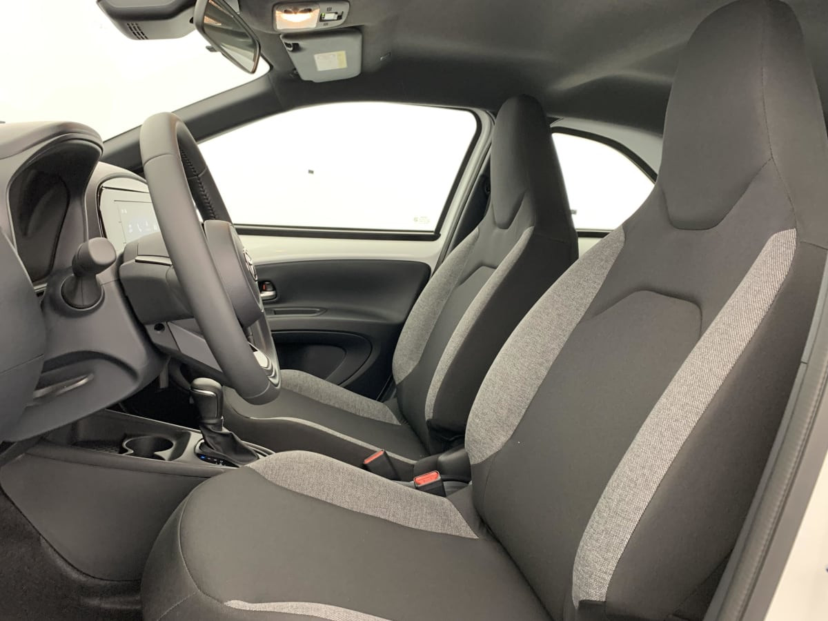Vente en ligne Toyota Aygo X 1.0 VVT-i 72 S-CVT Dynamic au prix de 17 500 €