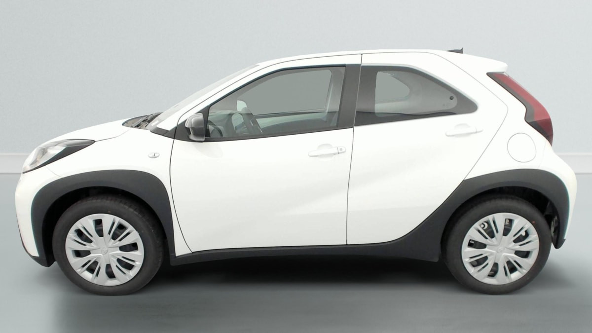 Vente en ligne Toyota Aygo X 1.0 VVT-i 72 S-CVT Dynamic au prix de 17 500 €