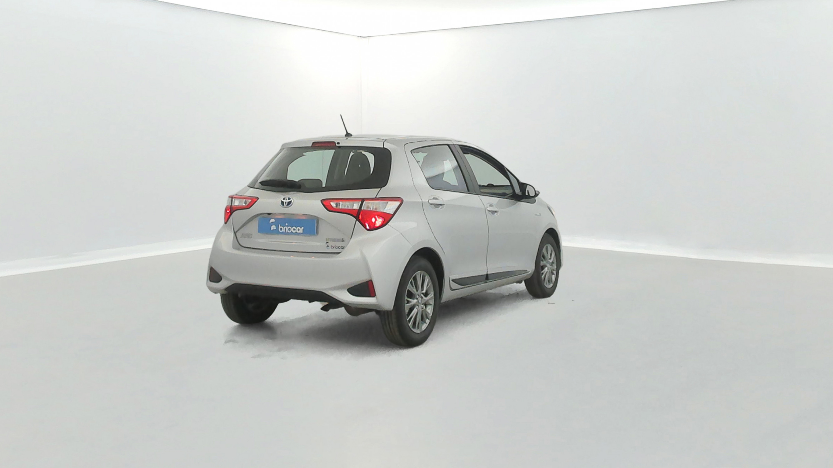 Vente en ligne Toyota Yaris 100h Dynamic 5p au prix de 14 790 €