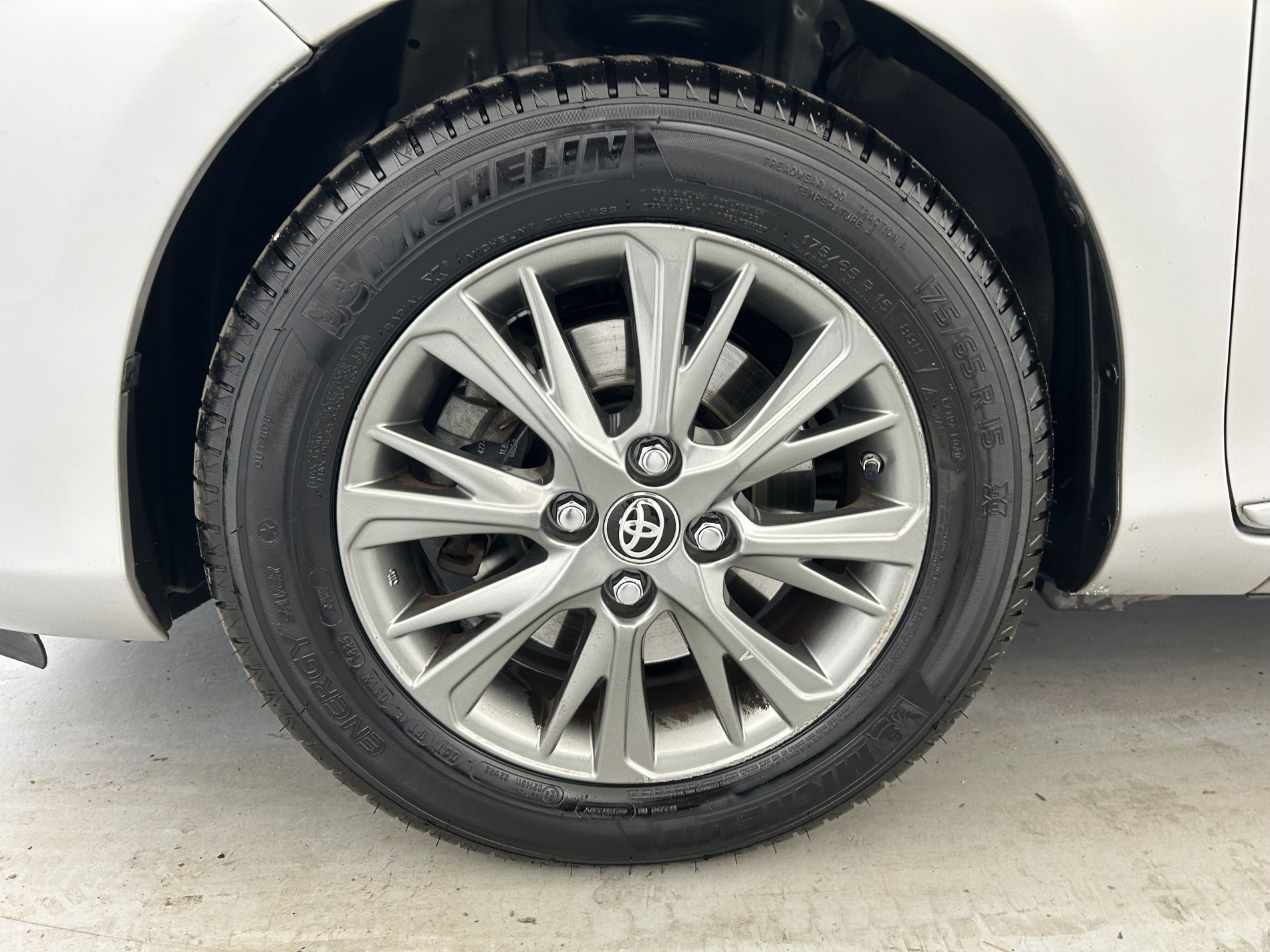 Vente en ligne Toyota Yaris 100h Dynamic 5p au prix de 14 790 €