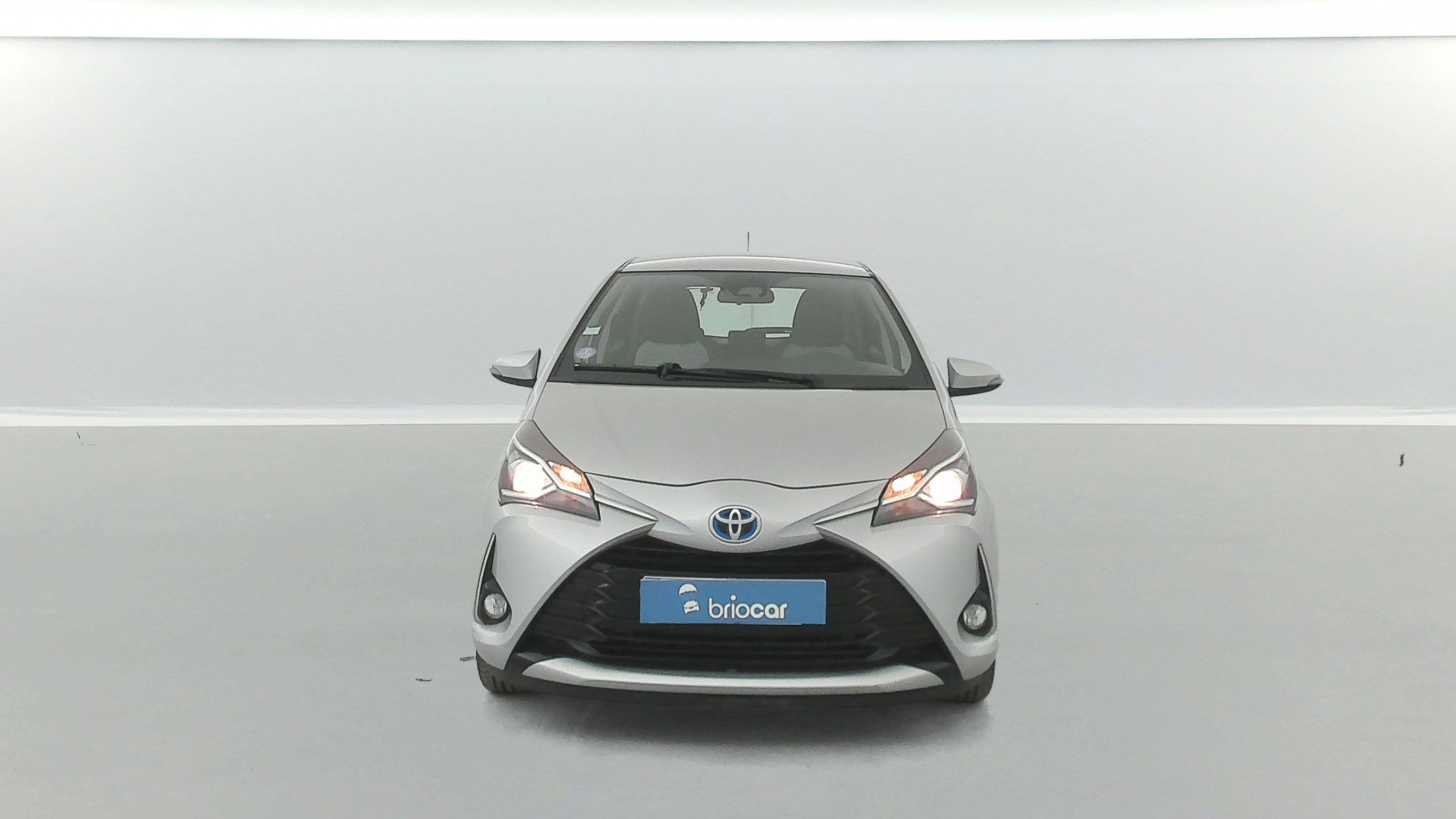 Vente en ligne Toyota Yaris 100h Dynamic 5p au prix de 14 790 €