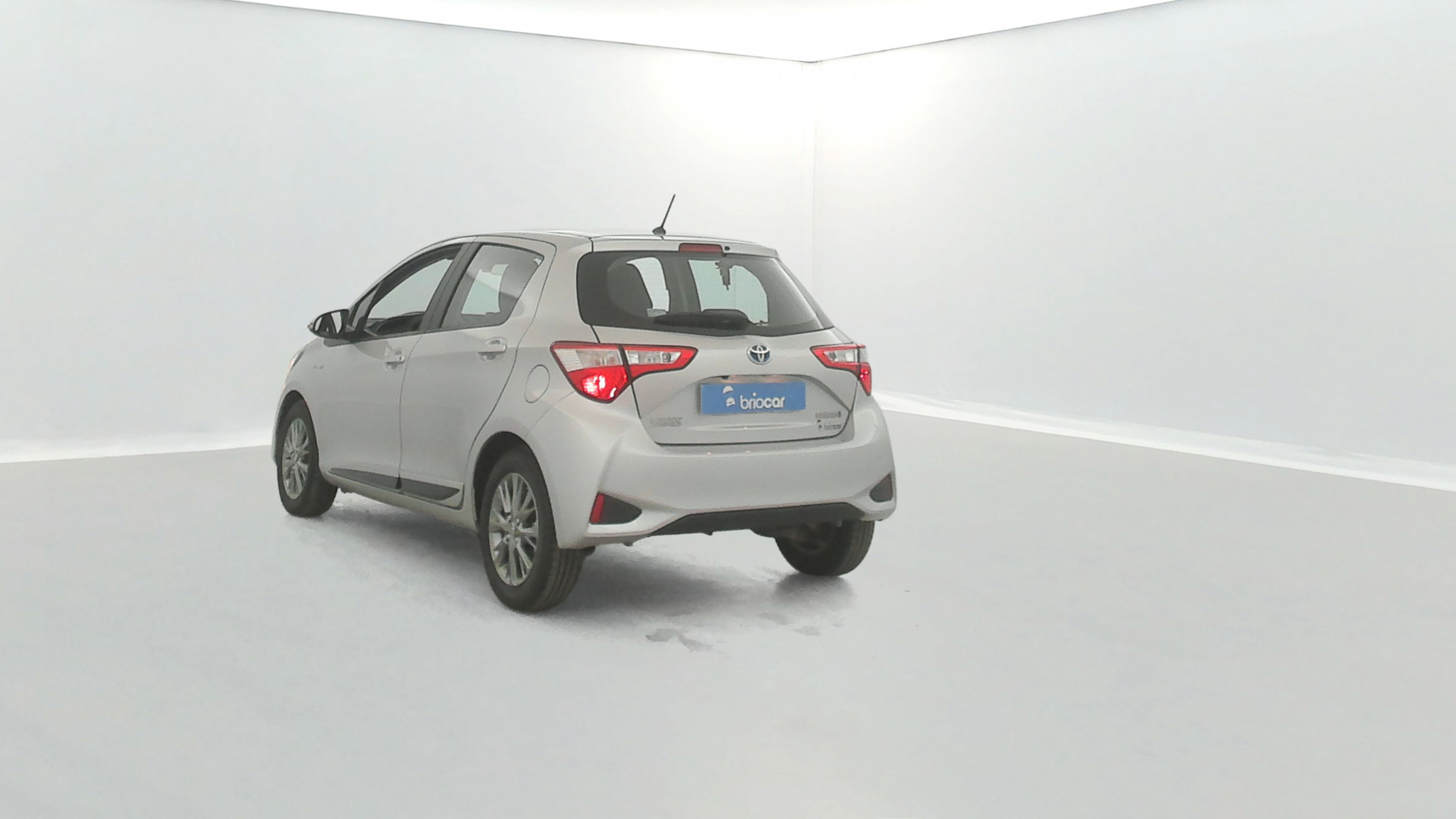 Vente en ligne Toyota Yaris 100h Dynamic 5p au prix de 14 790 €