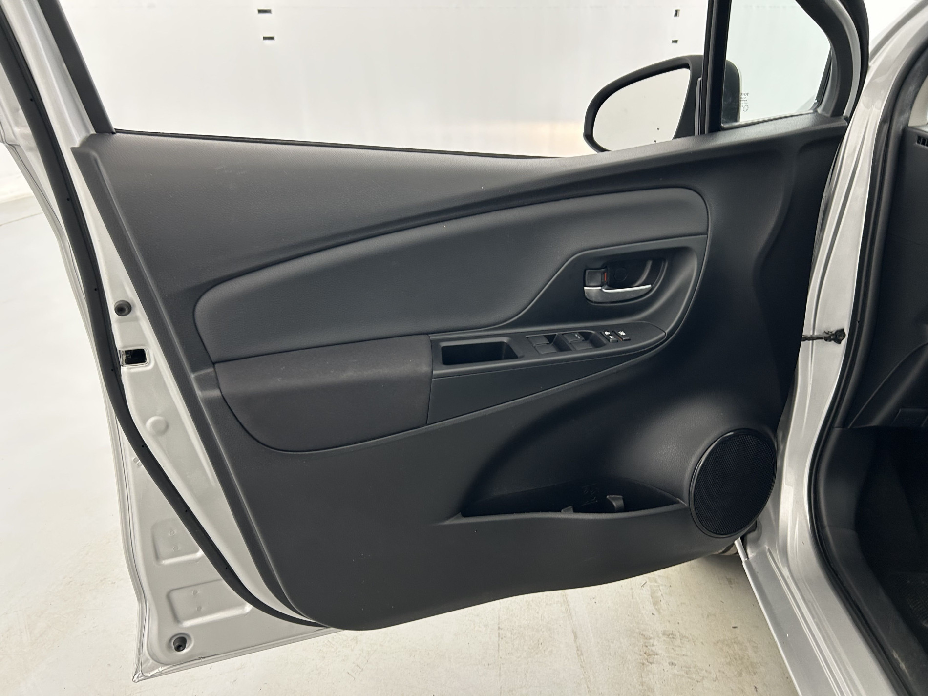 Vente en ligne Toyota Yaris 100h Dynamic 5p au prix de 14 790 €