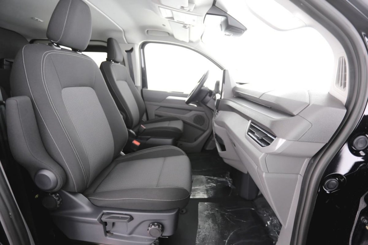 Vente en ligne Volkswagen Transporter L1H1 2.0 TDI 170 BVA8 BUSINESS au prix de 51 680 €