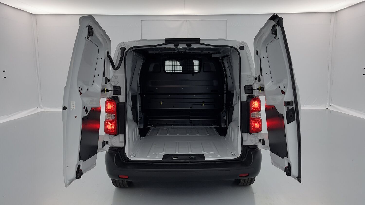 Vente en ligne Fiat Scudo SCUDO 1.5 MultiJet 120ch Compact au prix de 27 920 €