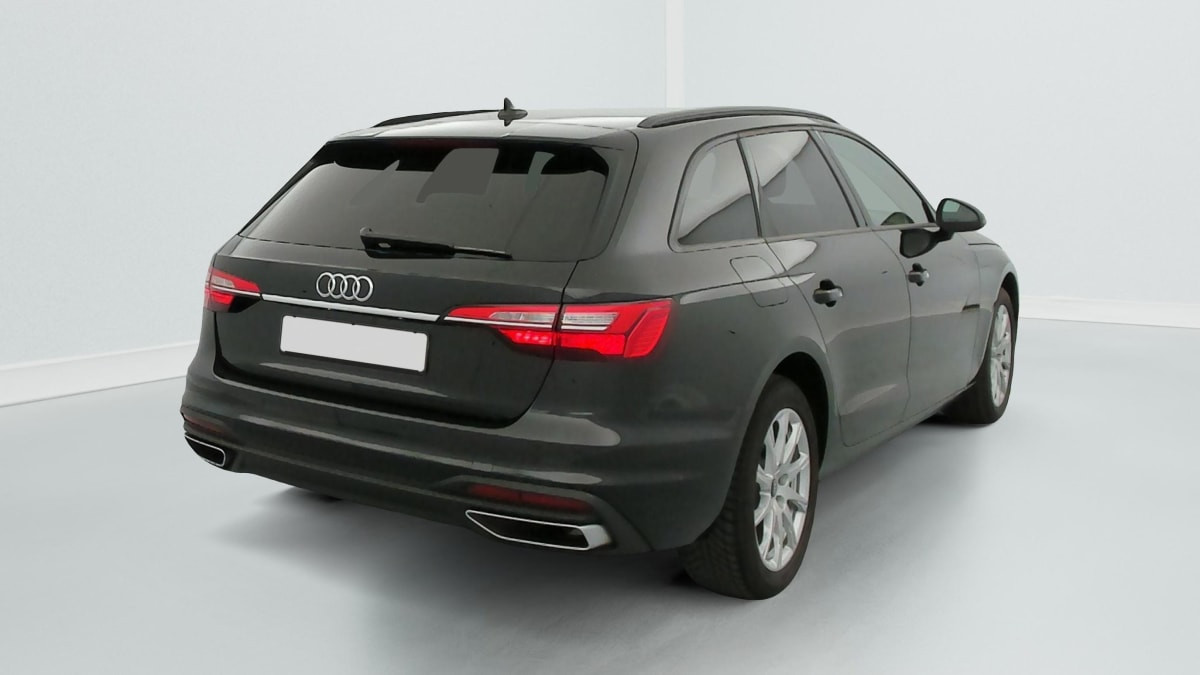 Vente en ligne Audi A4 Avant 35 TFSI 150 S tronic 7 Design au prix de 23 360 €
