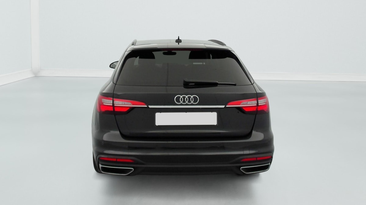 Vente en ligne Audi A4 Avant 35 TFSI 150 S tronic 7 Design au prix de 23 360 €