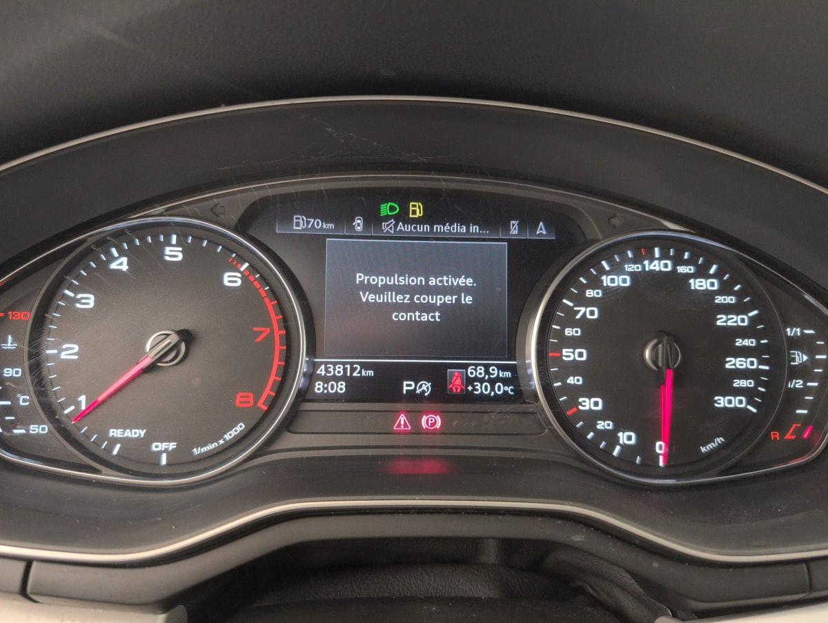 Vente en ligne Audi A4 Avant 35 TFSI 150 S tronic 7 Design au prix de 23 360 €