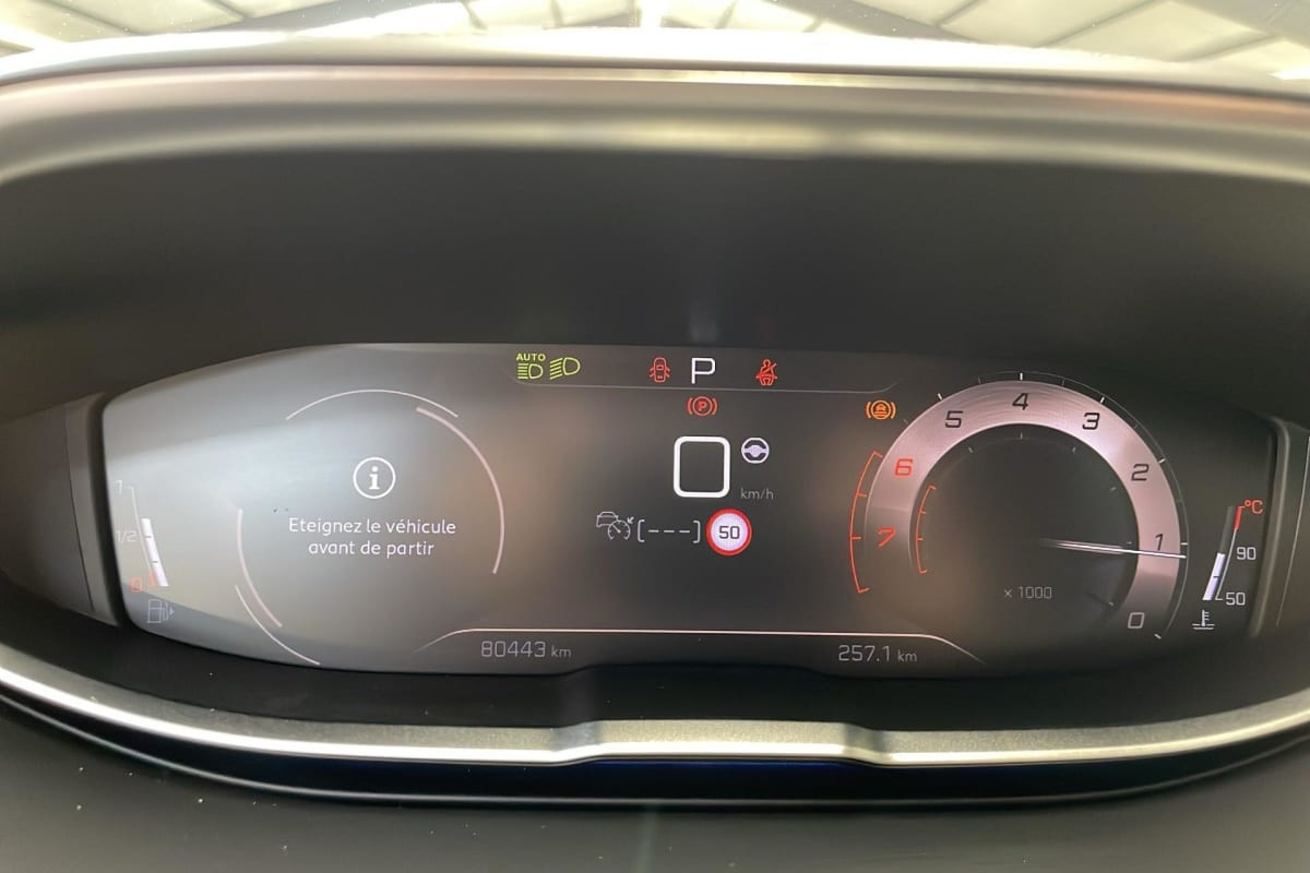 Vente en ligne Peugeot 5008 PureTech 130ch S S EAT8 GT au prix de 22 950 €