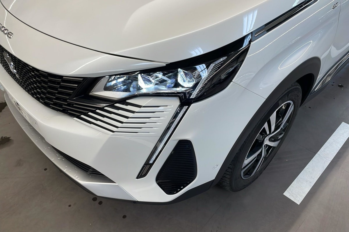 Vente en ligne Peugeot 5008 PureTech 130ch S S EAT8 GT au prix de 22 950 €