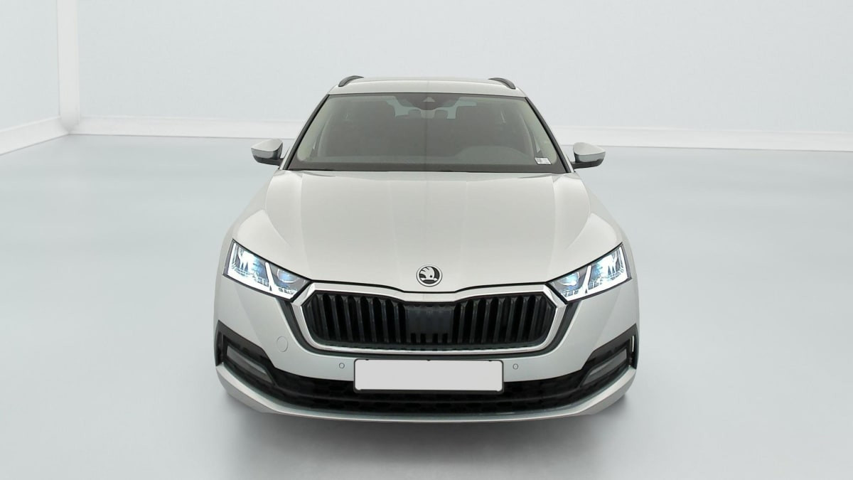 Vente en ligne Skoda Octavia Combi 1.0 TSI 110 CH AMBITION au prix de 21 820 €