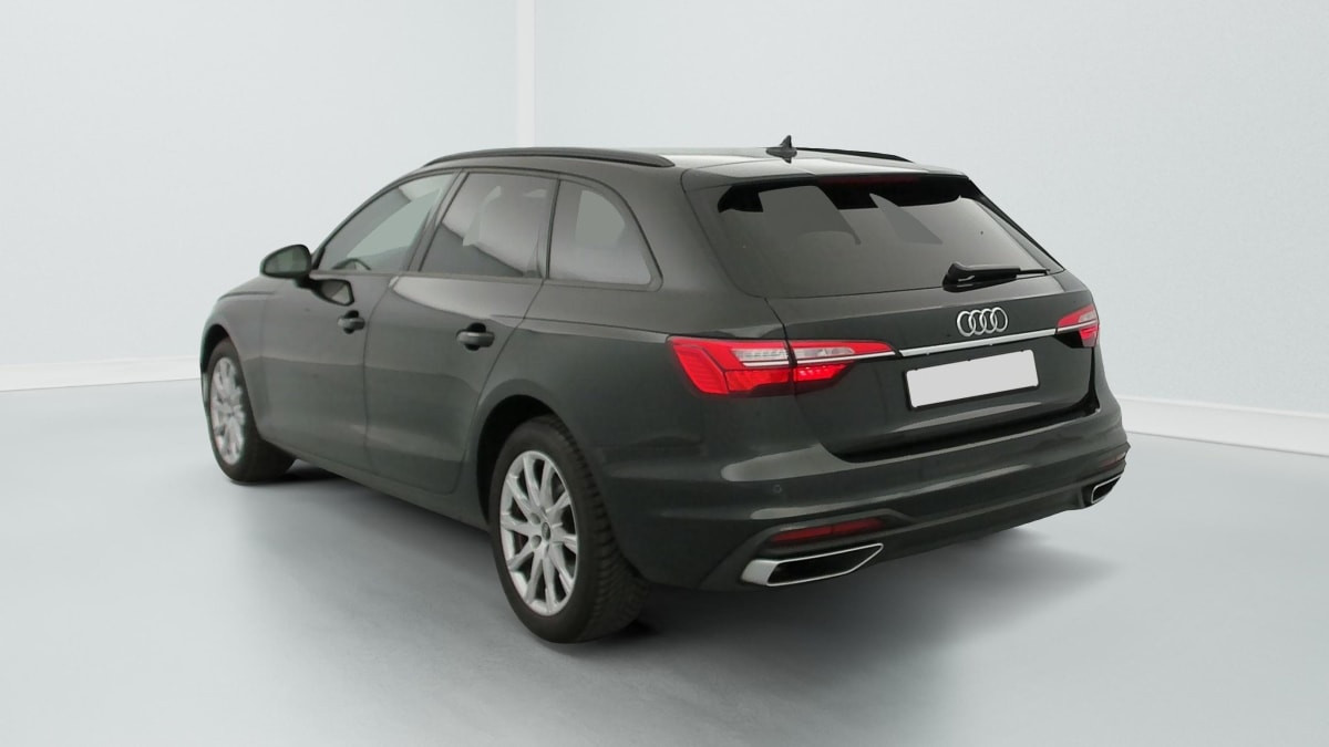 Vente en ligne Audi A4 Avant 35 TFSI 150 S tronic 7 Design au prix de 23 360 €