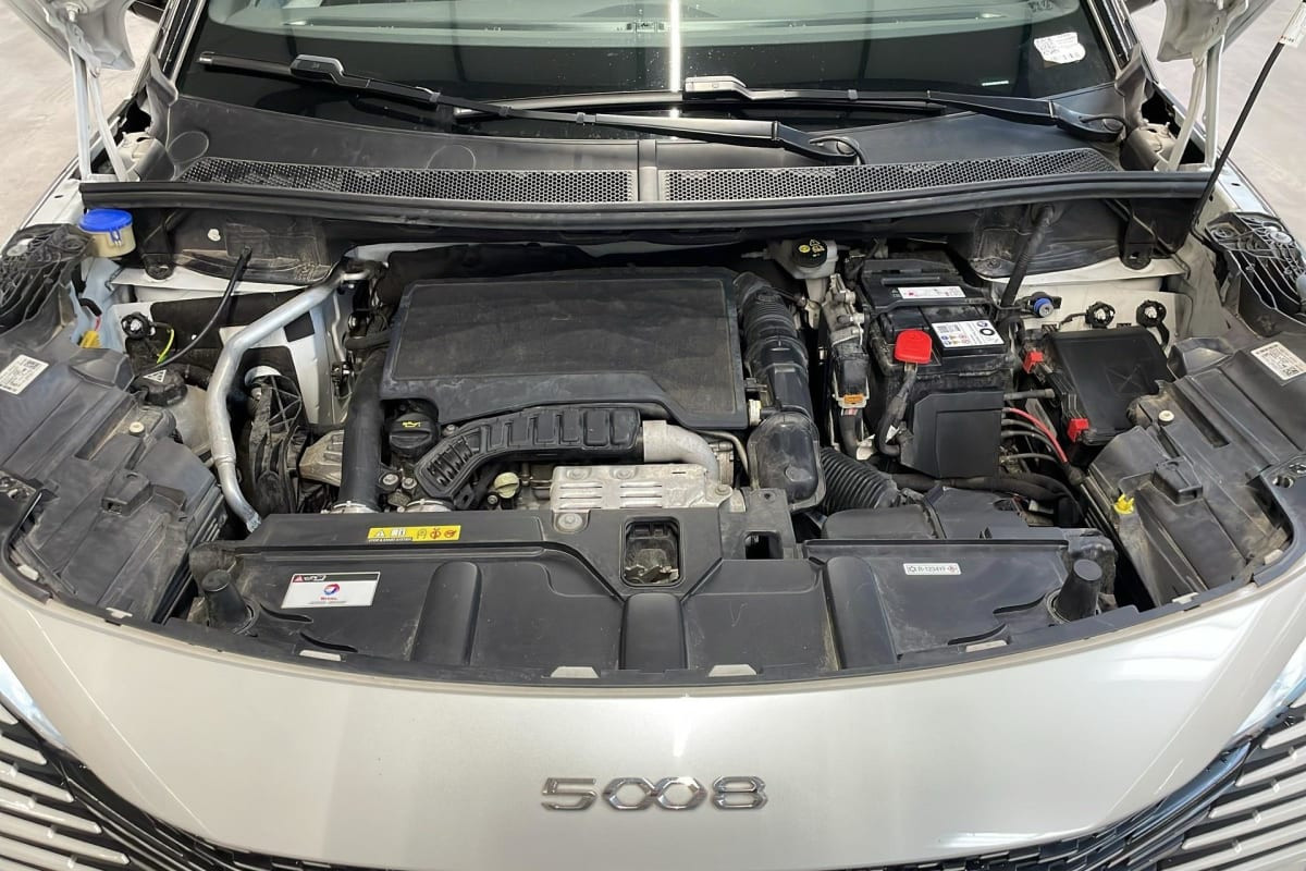 Vente en ligne Peugeot 5008 PureTech 130ch S S EAT8 GT au prix de 22 950 €