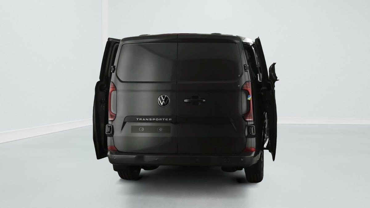 Vente en ligne Volkswagen Transporter L1H1 2.0 TDI 170 BVA8 BUSINESS au prix de 51 680 €