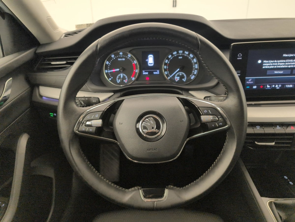 Vente en ligne Skoda Octavia Combi 1.0 TSI 110 CH AMBITION au prix de 21 820 €